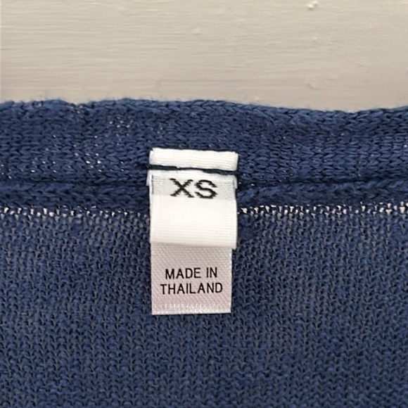 Extra Small Blue V Neck Sweater - Picture 5 of 10